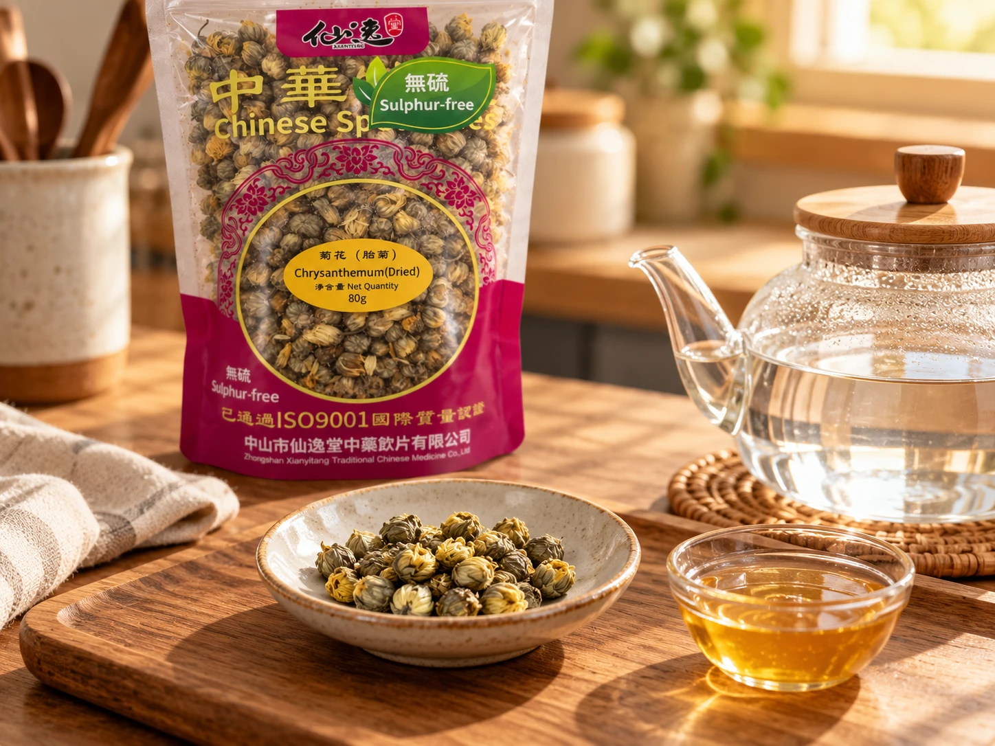 乾胎菊小花蕾、蜂蜜和水，配真實胎菊80g包裝。